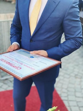 Парад випускників 2020: фото зі святкового дійства – 20