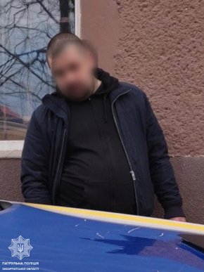 В Мукачеві у водія знайшли наркотики – 02