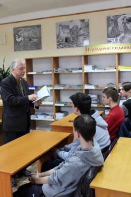 День Свободи та Гідності відзначили в Закарпатській обласній бібліотеці дітей та юнацтва – 05