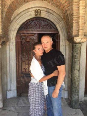 Нестор Шуфрич показав жінку, якій купив нерухомості на мільйони доларів – 01