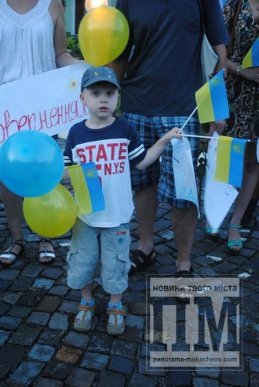 Мукачево радо зустріло прикордонників, які повернулись із зони АТО (ФОТО) – 13