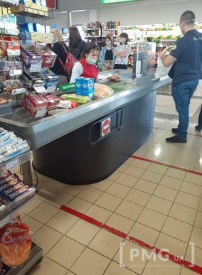 Як працює один із супермаркетів Мукачева після пом’якшення карантину – 02