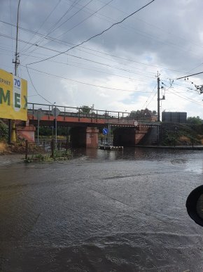Ужгород поплив після негоди: оприлюднено відео – 02
