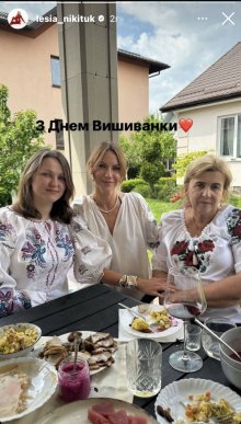 «Личить кожному»: як зірки святкують День вишиванки – 08