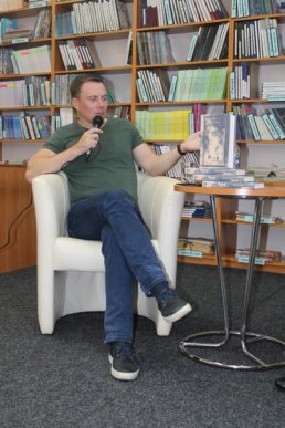 В Ужгороді презентували кримінальну драму «Нуар по-українськи» – 01