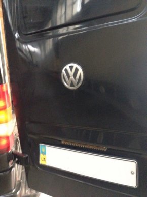 Українець вигадав, як перевезти через кордон контрабанду так, щоб службовий собака не відчув запаху – 03