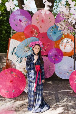 «Острівець Японії»: в Ужгороді провели акцію «Фото патріота» з сакурами – 20