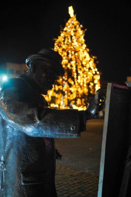 В Ужгороді стартував новорічно-різдвяний ярмарок – 02 В Ужгороді стартував новорічно-різдвяний ярмарок – 02