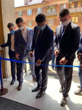 У Мукачеві відкрили Палац культури та мистецтв – 01