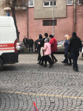 Автомобіль збив неповнолітнього пішохода – 05