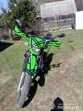 Правоохоронці викрили зловмисників, причетних до понад 10 злочинів – 03