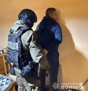 Відчинив авто за допомогою електронного спецпристрою: відео викрадення BMW – 03