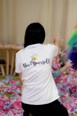 Діти в захваті, батьки — задоволені: як у Мукачеві діє студія сучасних методів навчання «Bee Yourself» – 17