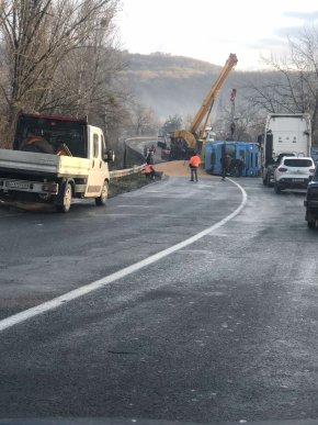 ДТП на Мукачівщині: рух трасою Київ-Чоп заблоковано – 02