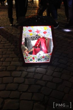 Парад ліхтариків та лицарські бої: як у Мукачеві відзначали День святого Мартина – 10