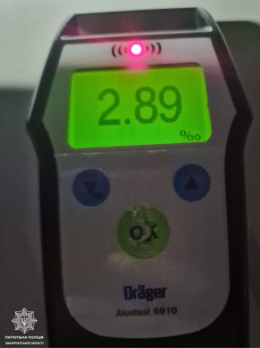 П’яний заїхав у бетонну огорожу: випадок у Мукачеві – 02