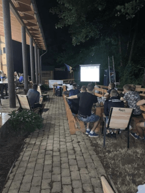 Україна-Швеція 2:1: вболівальники Тячівщини підтримували національну футбольну збірну – 08