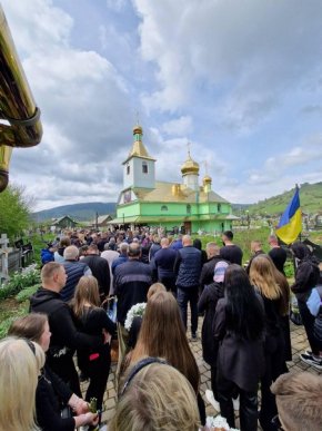 У гірському селі провели в останню путь полеглого Героя – 02