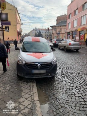 Патрульні розшукують винуватців ДТП, які скоїли в Ужгороді та Мукачеві – 02