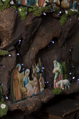 Кондитерський дім "Bondarenko" виготовив дві святкові скульптури: ялинку та Різдвяну гірку – 19