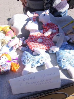 В Ужгороді стартував ляльковий ярмарок  – 05
