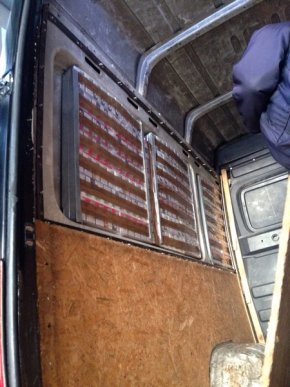 Українець вигадав, як перевезти через кордон контрабанду так, щоб службовий собака не відчув запаху – 05