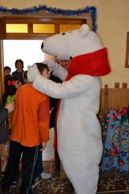 Подарунки на Різдво презентували благодійники для дітей з Домбоківської школи-інтернату (ФОТО) – 13