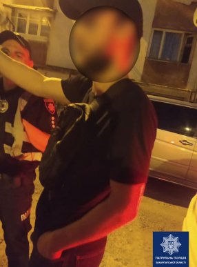 Рано-вранці ужгородка побачила, як чоловік скоїв злочин – 01