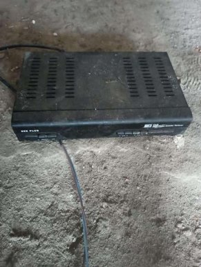 У ромському поселенні на Мукачівщині знайшли чимало крадених речей: опубліковано фото – 22