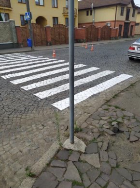 Що роблять комунальники Мукачева вночі: оприлюднено фото – 07