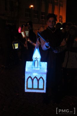 Парад ліхтариків та лицарські бої: як у Мукачеві відзначали День святого Мартина – 20