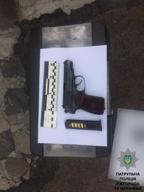 Патрульні затримали чоловіка, який погрожував фізичною розправою – 01