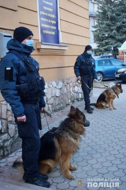 Нацгвардійці та поліцейські цілодобово патрулюватимуть Мукачево: деталі – 02
