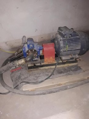 На Мукачівщині виявили підпільну базу для зберігання викраденої нафти – 08