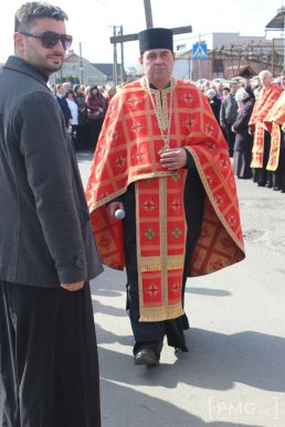У Мукачеві вірники пройшли Хресну дорогу – 06