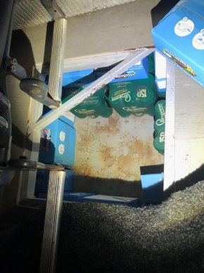 Одяг, пиво та шоколад, — митники вилучили чергову контрабанду – 02