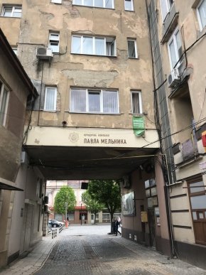 Мешканці однієї із багатоповерхівок Мукачева волають про допомогу – 04