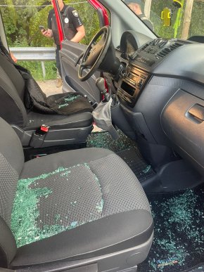 Довелось викликати поліцію та медиків: Україну облетіла новина про випадок, який трапився на одному з блокпостів Закарпаття – 01