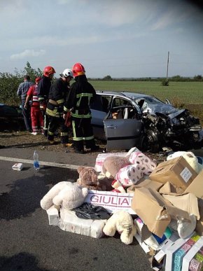 Мікроавтобус із Закарпаття потрапив у ДТП: загинуло 4 людей, серед них маленькі діти – 03