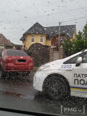 Рух трасою Київ-Чоп в межах Ракошина ускладнено вже 4 години – 07