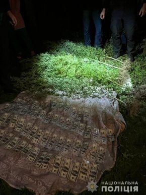 Спецоперація на Закарпатті: затримали 48-річного чоловіка – 02