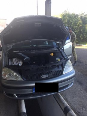 Через 350 пачок сигарет жінка втратила авто – 02 Через 350 пачок сигарет жінка втратила авто – 02