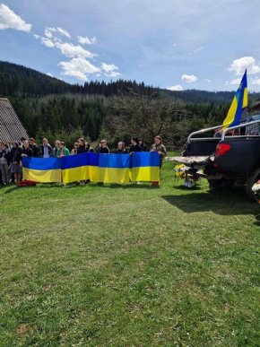 У гірському селі на Закарпатті попрощались із загиблим захисником – 02
