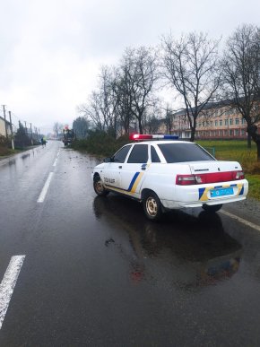 Поліція показала наслідки негоди на Закарпатті – 04