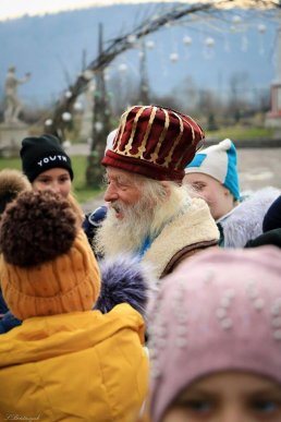 У Чинадієвському замку на дітлахів чекає Святий Миколай – 06 У Чинадієвському замку на дітлахів чекає Святий Миколай – 06