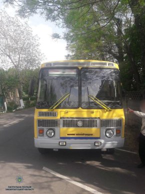 У Мукачеві водій автобусу їздив "під кайфом" – 01