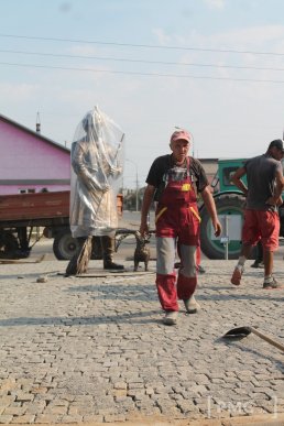 Як в Мукачеві пам’ятник рому встановлювали – 01