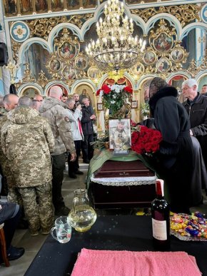 На Закарпатті поховали 25-річного хлопця, який загинув на війні – 02