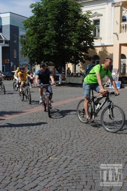 З нагоди Дня захисту дітей вулицями Мукачева пройшов велопробіг – 02