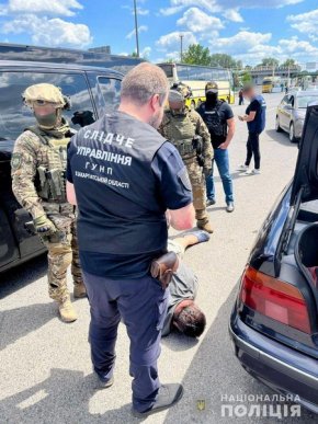 Бійці КОРДу затримали чоловіків: що коїлось на одному із пунктів пропуску – 03